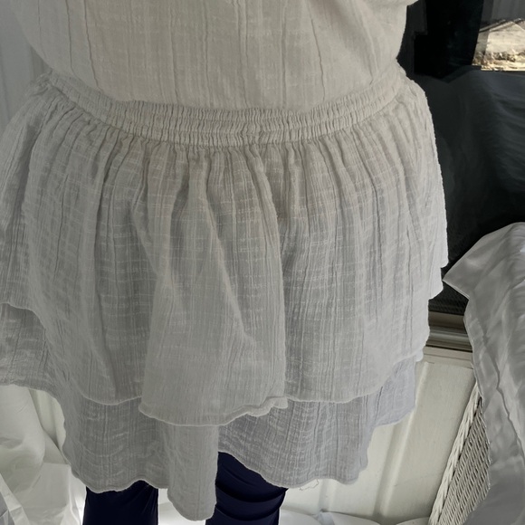 Ramy Brook White Tiered Blouse with Smocking at the waist. - Picture 10 of 10